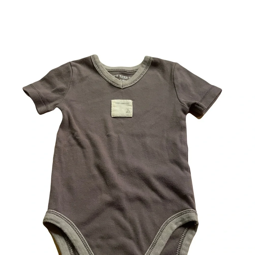 Burt’s Bees Baby brown/beige 3-6mo onesies length 13” pit to pit 8”